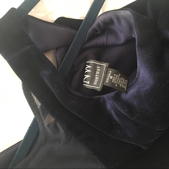 Navy nightway plunging illusion velvet gown - Picture 3 of 3